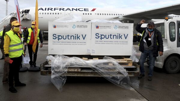 Пандемия коронавируса - доставка вакцины Sputnik V в Тунис самолетом Air France - Sputnik Грузия
