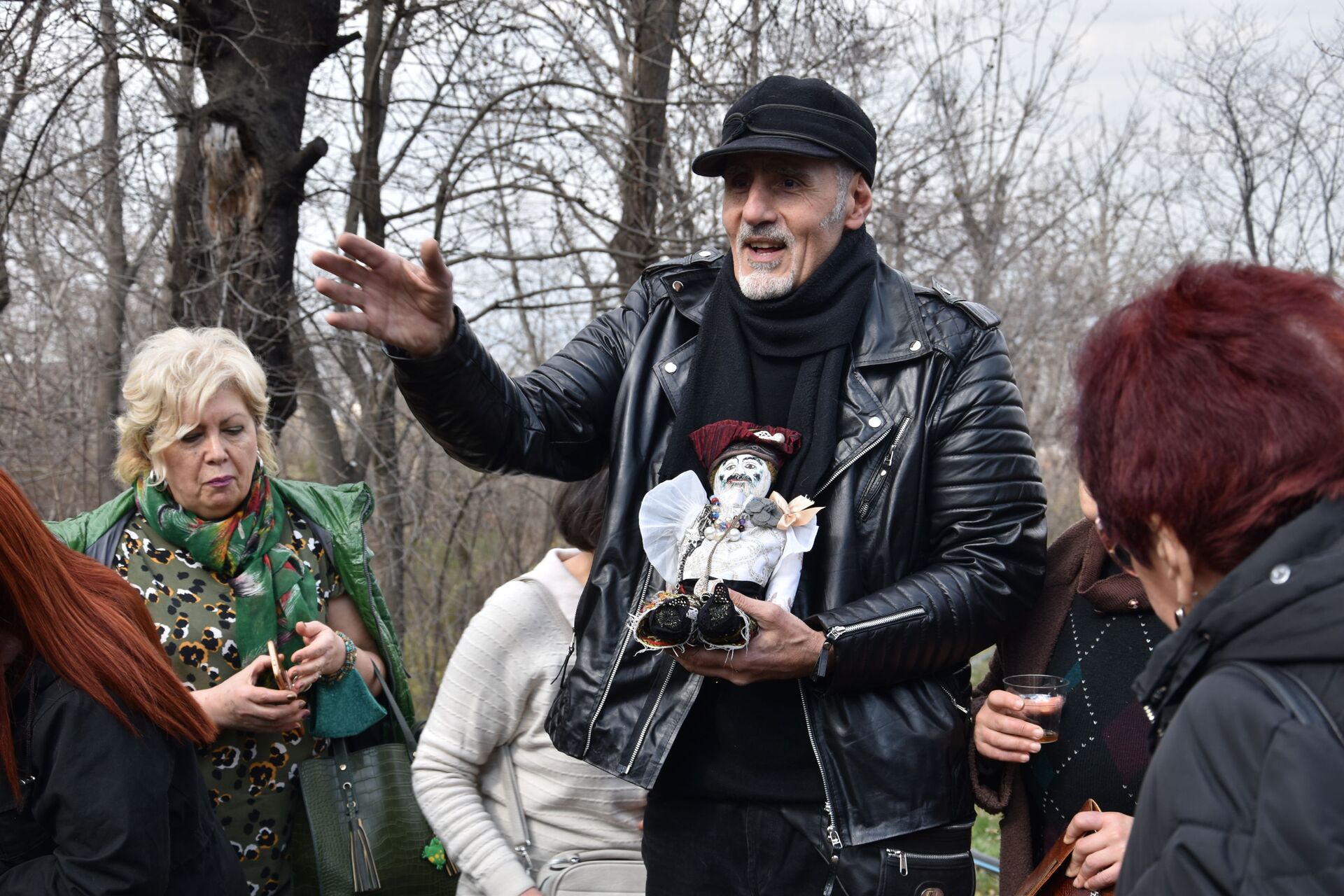 Параджанов ожил в Грузии: в честь режиссера в Тбилиси посадили гранатовое дерево - Sputnik Грузия, 1920, 17.03.2021