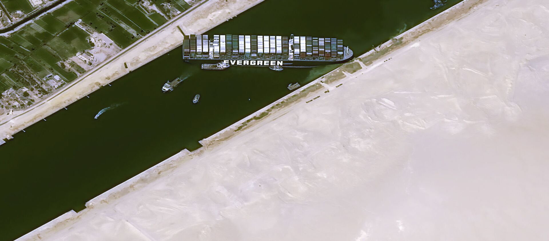 Танкеры с нефтью застряли в Суэцком канале из-за аварии - Sputnik Грузия, 1920, 26.03.2021