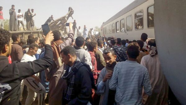 Два пассажирских поезда столкнулись в Египте - Sputnik Грузия