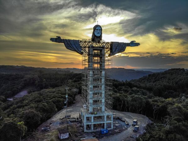 Новая 43-метровая статуя Христа станет третьей по высоте в мире - Sputnik Грузия