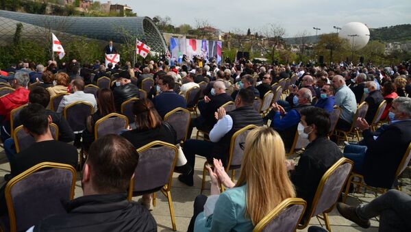 Встреча лидеров объединенной оппозиции в парке Рике 19 апреля 2021 года - Sputnik Грузия