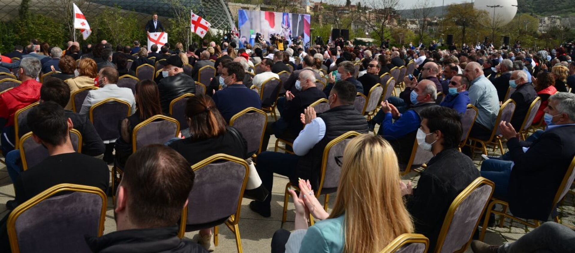 Встреча лидеров объединенной оппозиции в парке Рике 19 апреля 2021 года - Sputnik Грузия, 1920, 19.04.2021
