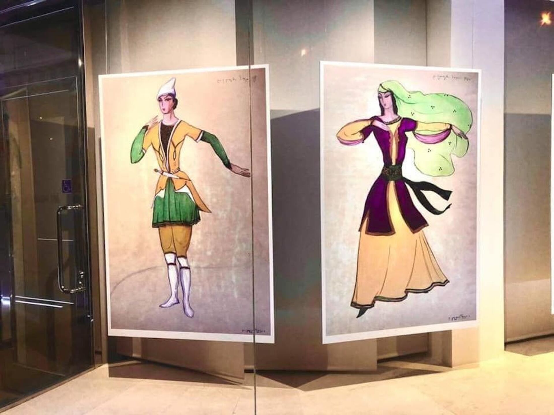 В Праге проходит выставка грузинской национальной одежды - Sputnik Грузия, 1920, 06.05.2021