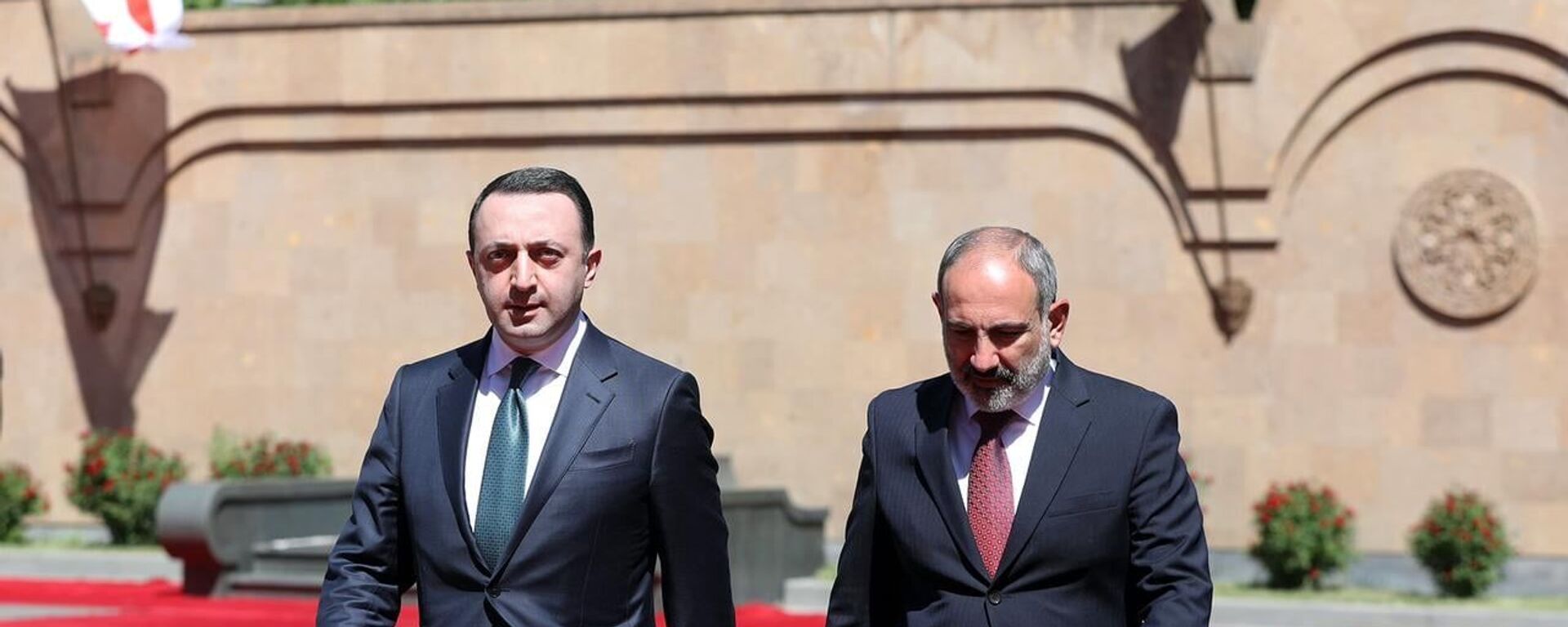 Премьер-министр Грузии Ираклий Гарибашвили прибыл в Армению с официальным визитом - Sputnik Грузия, 1920, 28.06.2021