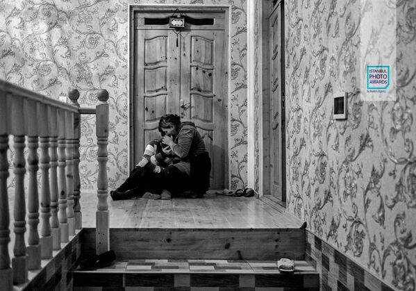 Снимок из серии Нагорно-карабахская война турецкого фотографа Угур Йилдирим, ставший вторым в категории История Новости конкурса Istanbul Photo Awards 2021 - Sputnik Грузия
