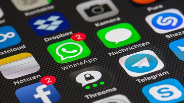 Новые правила WhatsApp опасны для пользователей, предупредил эксперт - Sputnik Грузия
