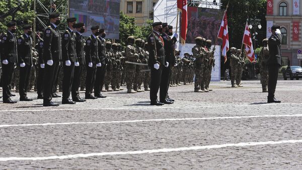 Военный парад и церемония принесения присяги. Празднование Дня Независимости Грузии 26 мая 2021 года - Sputnik Грузия