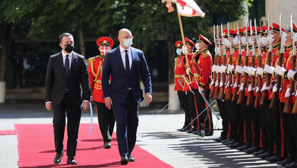 Официальная церемония встречи премьер-министра Украины Дениса Шмыгаля в Грузии  - Sputnik Грузия