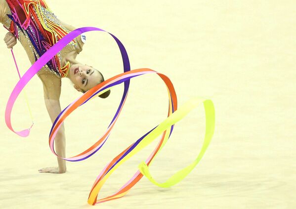 Белорусская гимнастка Анастасия Салос на Чемпионате Европы по художественной гимнастике в Варне, Болгария - Sputnik Грузия