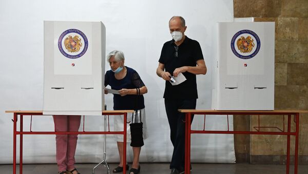Досрочные парламентские выборы в Армении - Sputnik Грузия