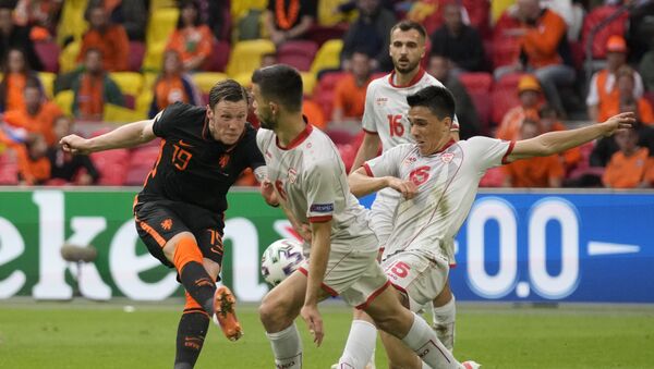 Матч между сборными Нидерландов и Македонии в рамках Лиги Европы 2020 - Sputnik Грузия