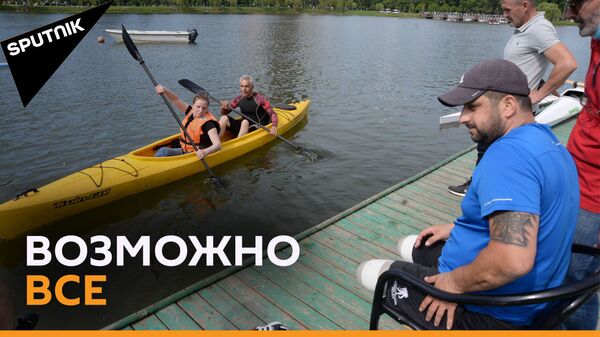 Каноэ как образ жизни: в Батуми за весла посадили лиц с ОВЗ - видео - Sputnik Грузия