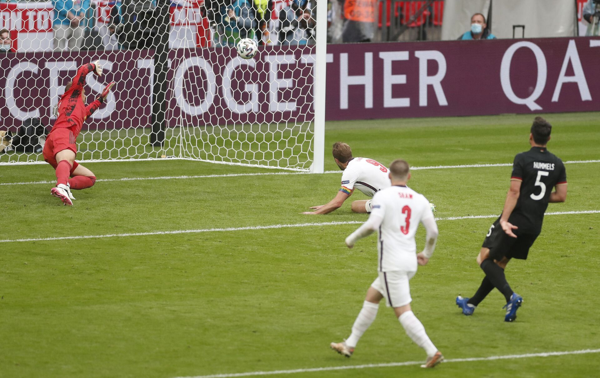 Сборная Англии победила команду Германии и вышла в 1/4 финала ЕВРО-2020 - Sputnik Грузия, 1920, 29.06.2021