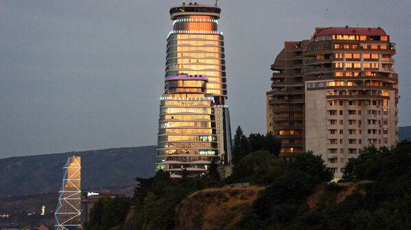Вид на город Тбилиси - набережная на закате - Sputnik Грузия