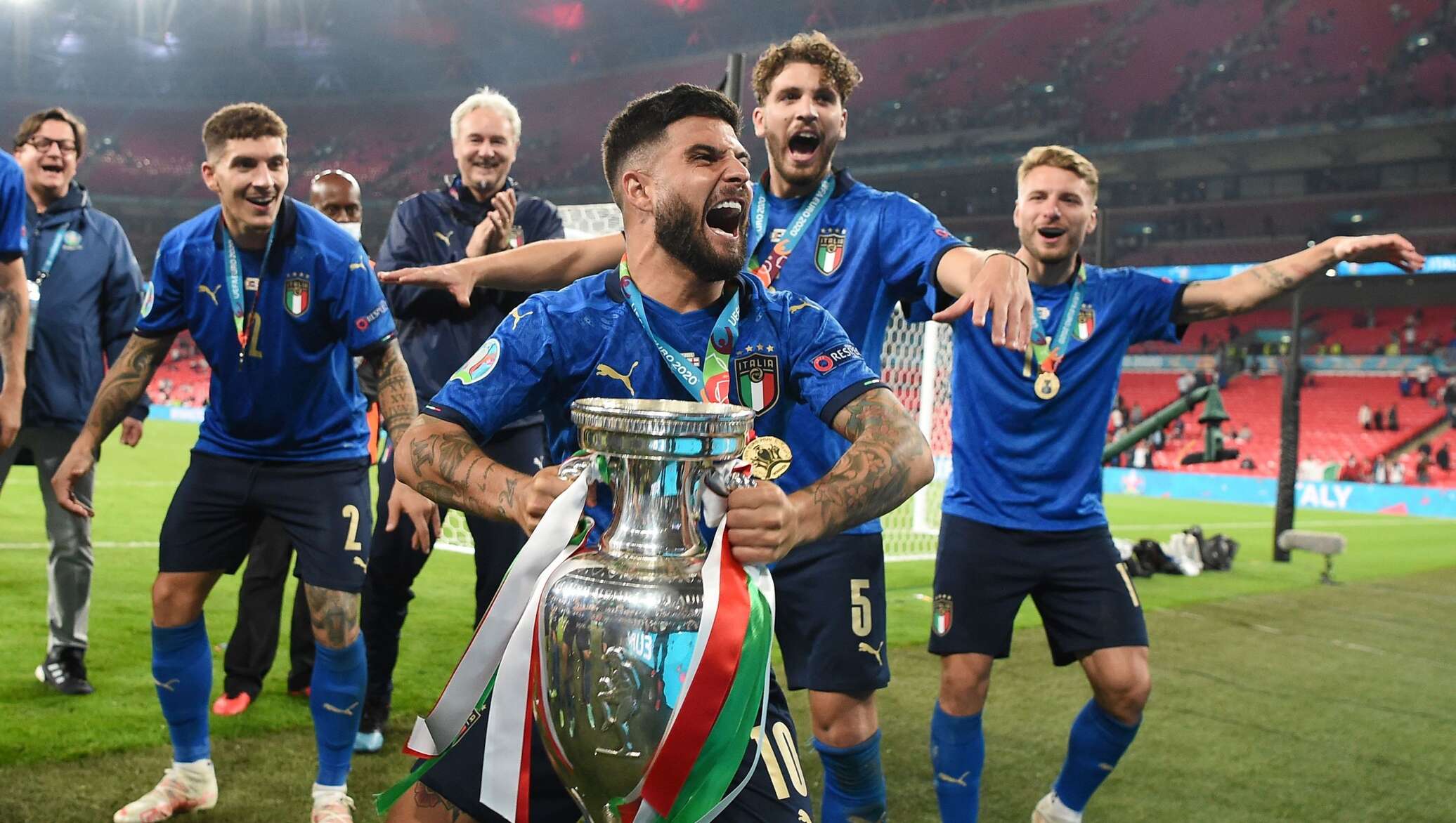 Результаты чемпионата италии сегодня. Сборная Италии чемпион Европы 2020. Италия чемпион Европы 2021. Италия чемпион Европы по футболу 2021. Победа Италии на евро 2021.