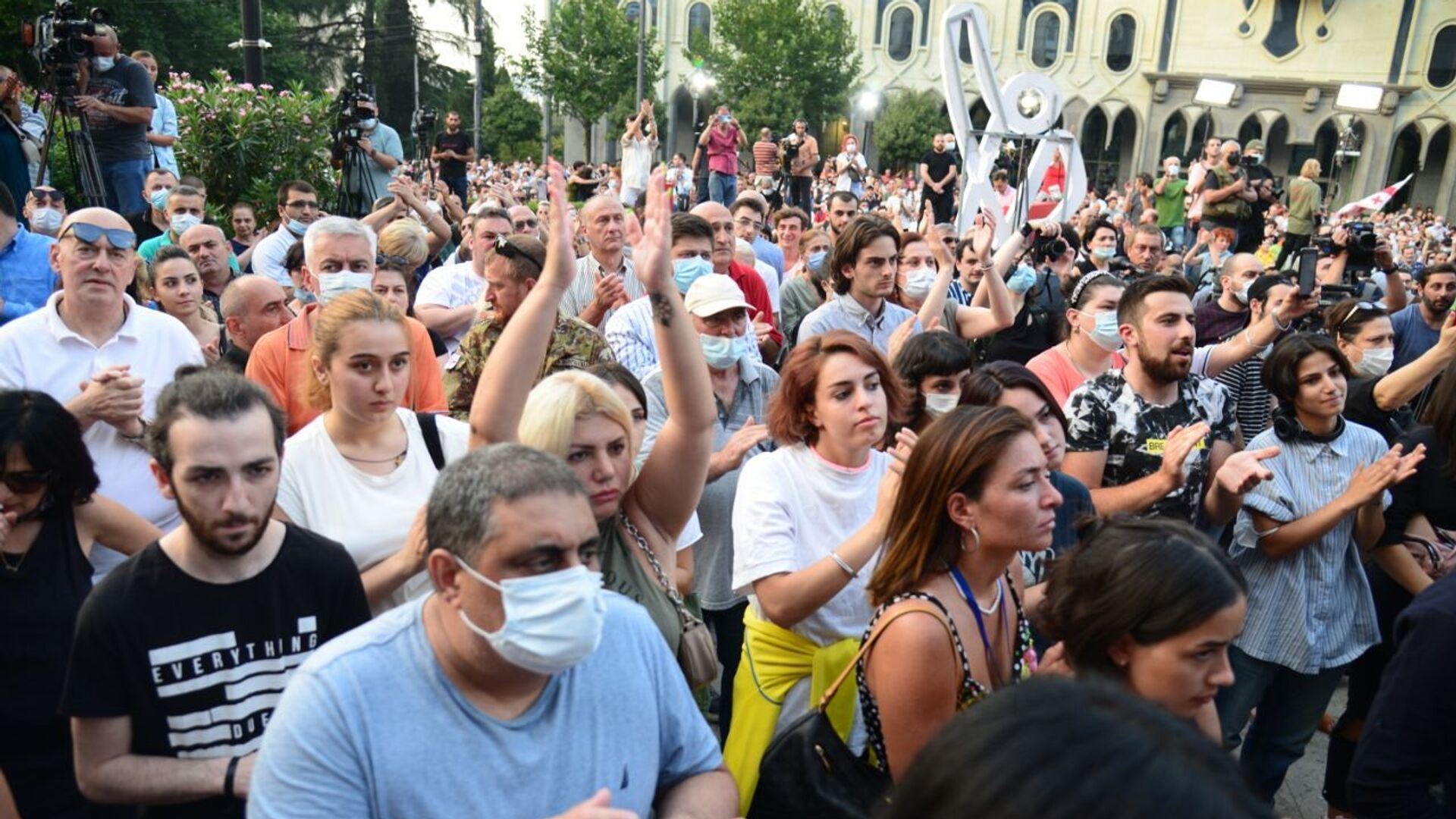 Акция протеста у парламента из-за смерти Лексо Лашкарава. 12 июля 2021 года  - Sputnik Грузия, 1920, 12.07.2021
