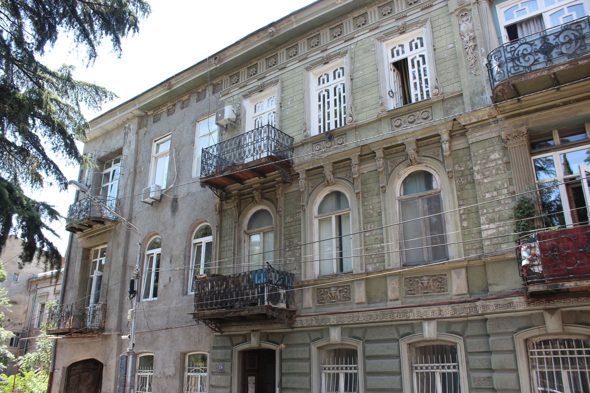 Фасад дома Болеслава Статковского - Sputnik Грузия, 1920, 24.08.2021