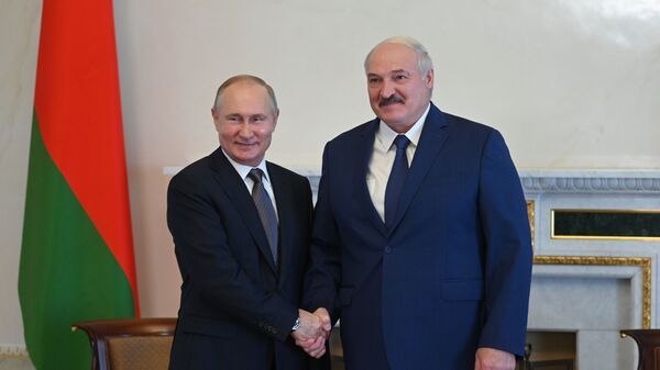 რუსეთის პრეზიდენტი ვლადიმირ პუტინი და მისი ბელარუსი კოლეგა ალექსანდრ ლუკაშენკო - Sputnik საქართველო