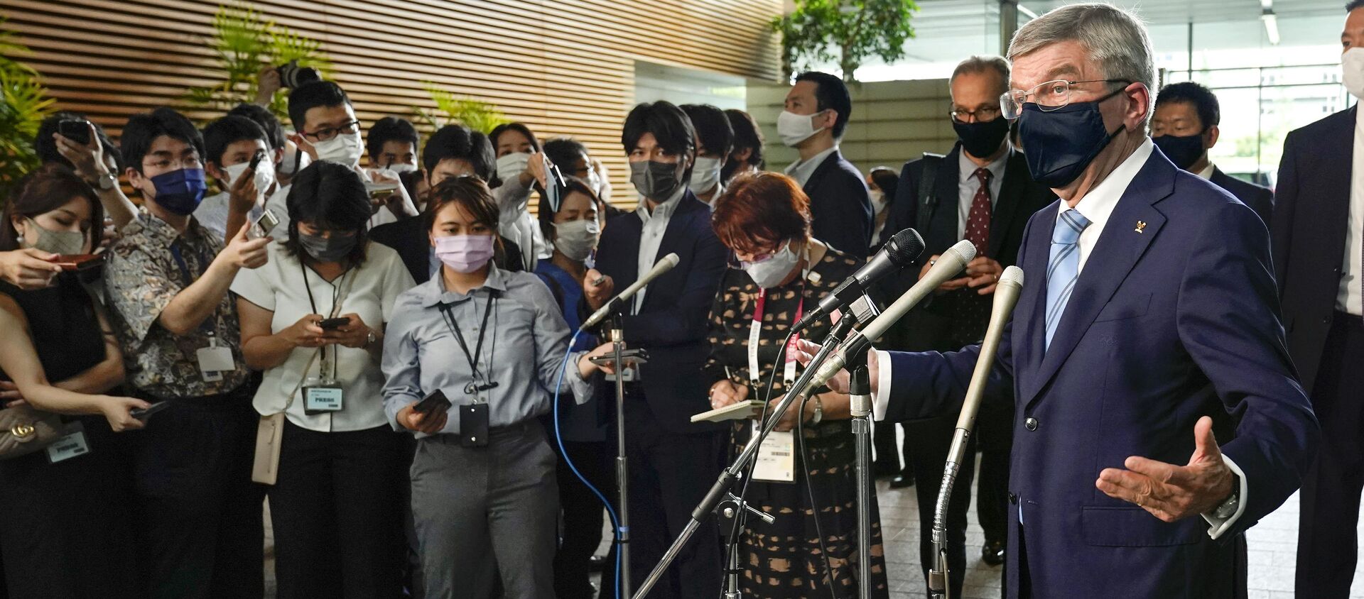 Олимпиада в Токио - пресс-конференция и журналисты в масках - Sputnik Грузия, 1920, 20.07.2021
