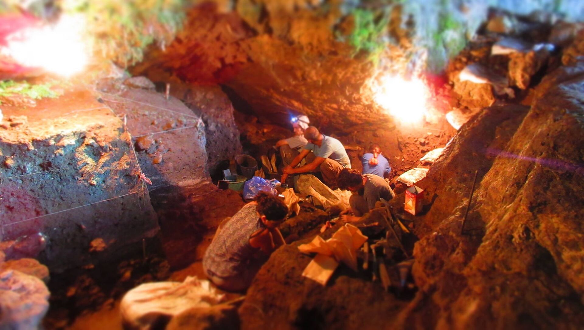 Нацчные исследования в пещере Сацурблиа в Грузии - Sputnik Грузия, 1920, 26.07.2021