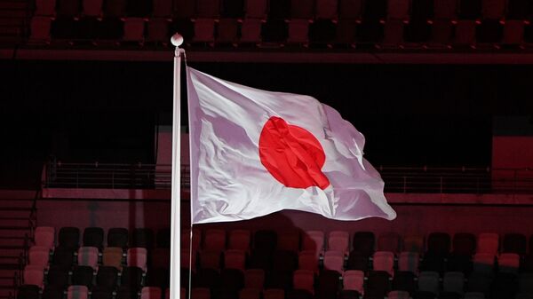 Поднятие флага Японии на церемонии открытия XXXII летних Олимпийских игр  - Sputnik Грузия