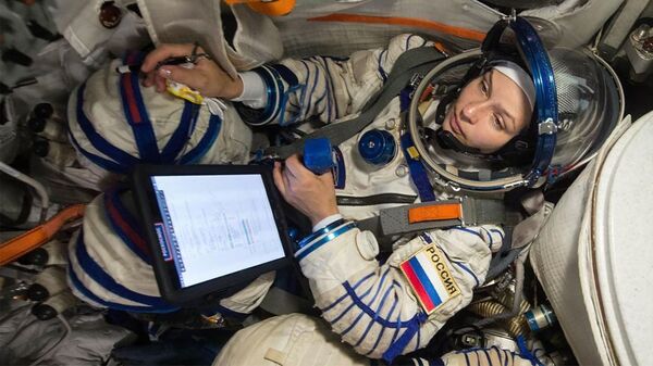 Юлия Пересильд готовится к полету на МКС - Sputnik Грузия