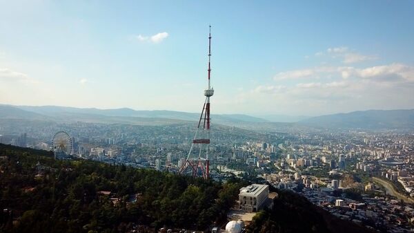 Тбилиси и гора Мтацминда, телевышка - Sputnik Грузия