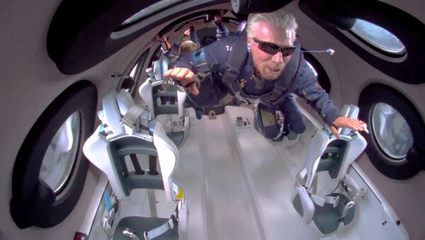 Ричард Бренсон во время полета в космос - Sputnik Грузия