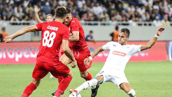 Динамо Батуми по сумме двух матчей уступило 2:3 турецкому Сивасспору - Sputnik Грузия