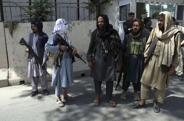 После захвата Кабула и ключевых городов страны лидеры Талибана* объявили, что война в Афганистане окончена - Sputnik Грузия