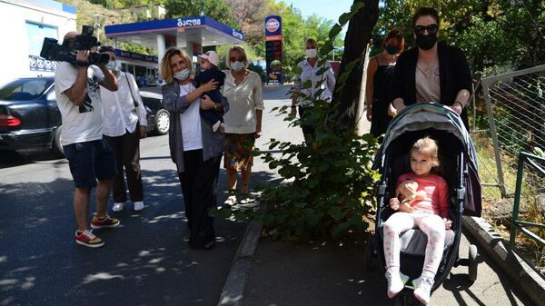Марш матерей, организованный лидером партии Для народа Анной Долидзе - Sputnik Грузия