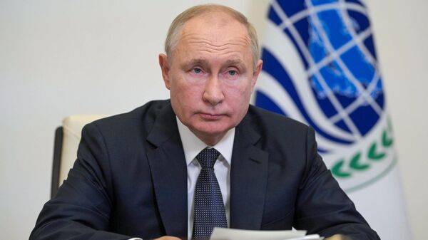 Путин пообещал выполнять все обязательства по транзиту газа через Украину