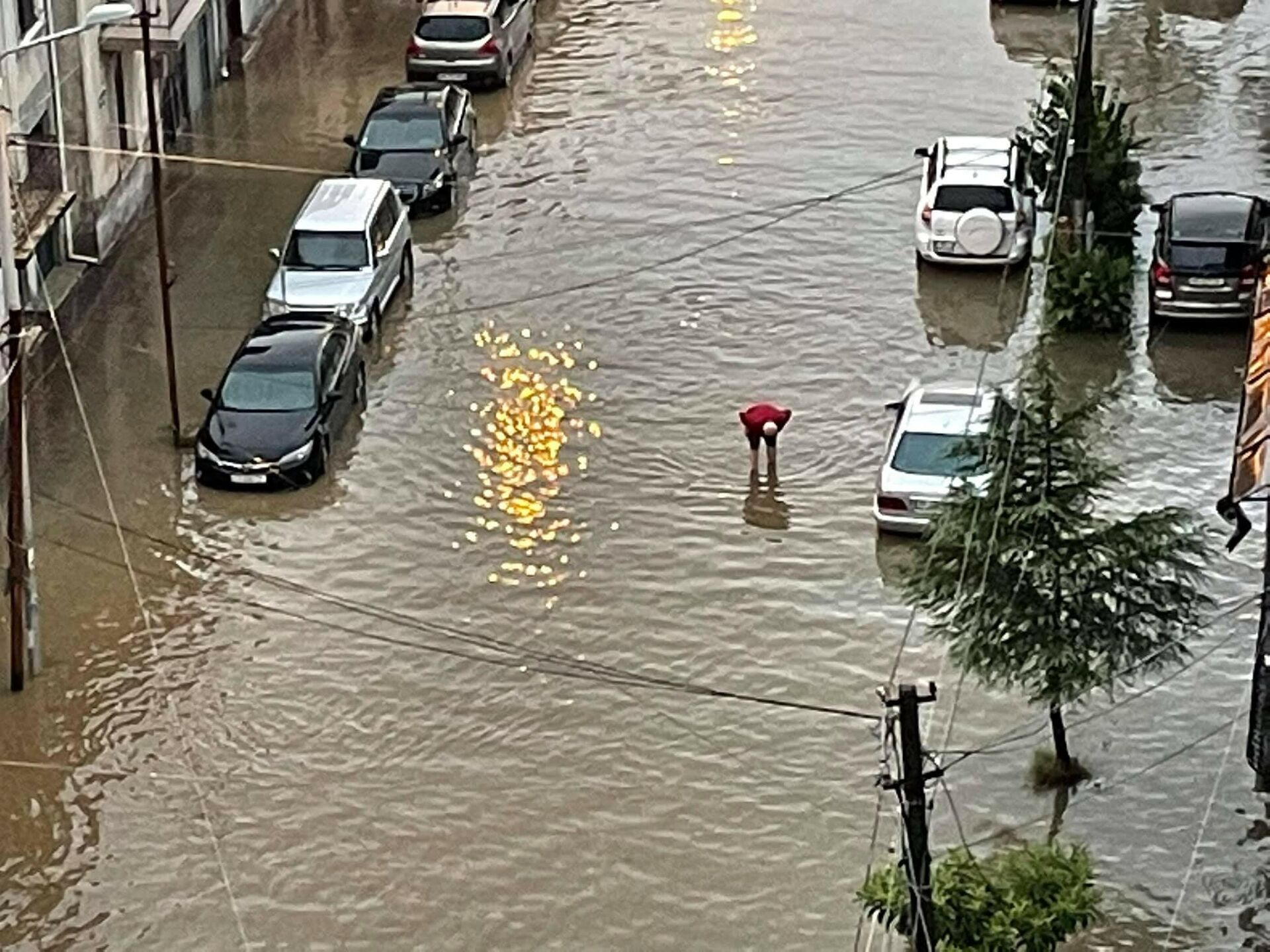 Наводнение после сильного ливневого дождя в Батуми - Sputnik Грузия, 1920, 22.09.2021
