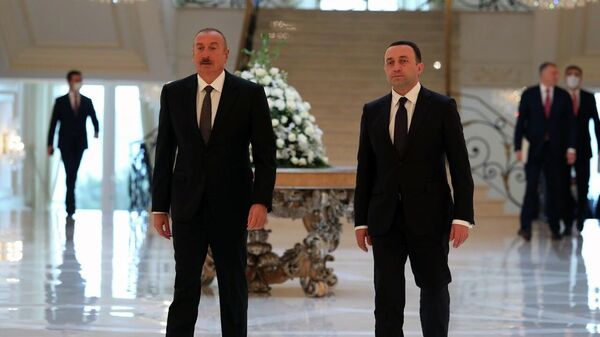 Премьер Грузии Ираклий Гарибашвили и президент Азербайджана Ильхам Алиев - Sputnik Грузия