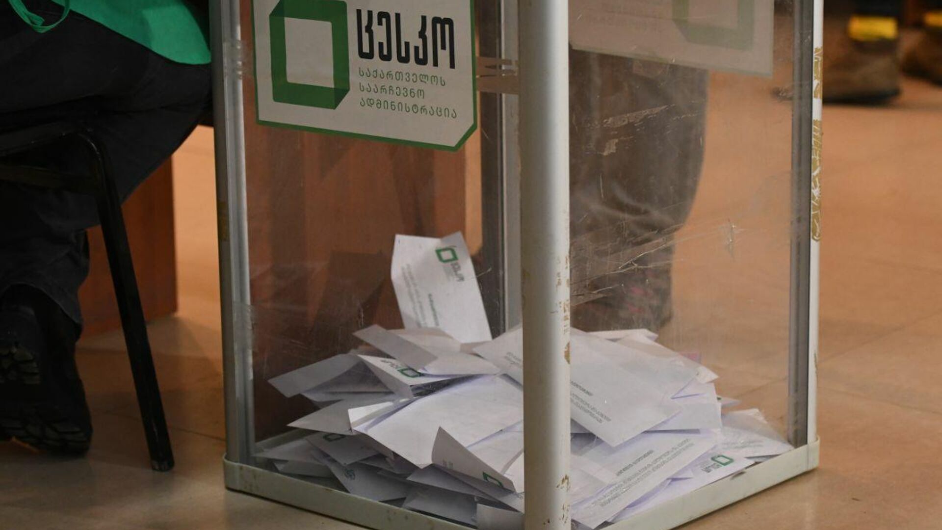 Местные выборы в Грузии 2 октября - избиратели участвуют в голосовании - Sputnik Грузия, 1920, 24.03.2023