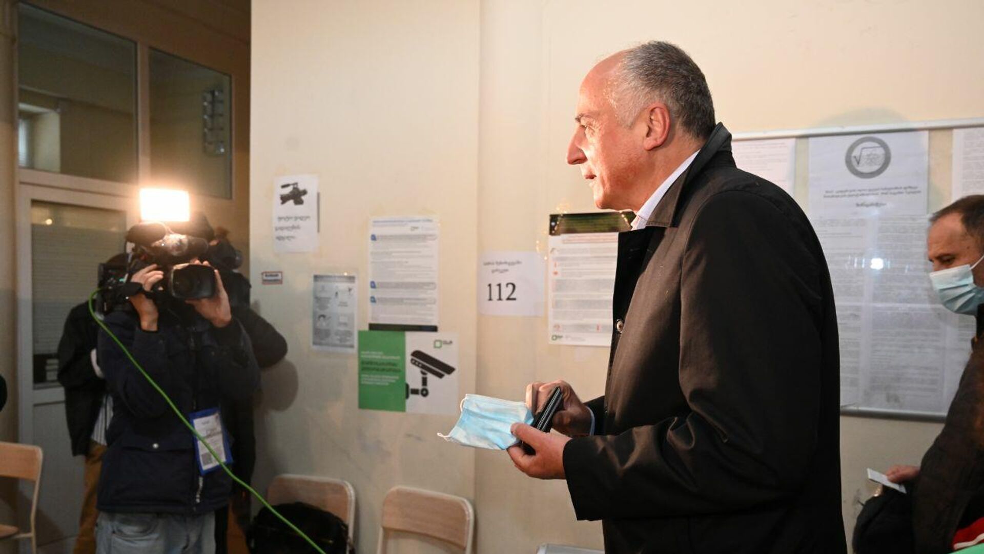 Бадри Джапаридзе участвует в голосовании. Местные выборы в Грузии 2 октября - Sputnik Грузия, 1920, 13.01.2022
