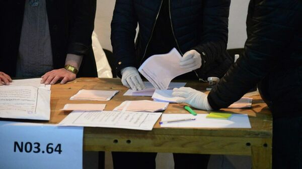 Местные выборы - пересчет бюллетеней в тбилисском Дворце спорта - Sputnik Грузия