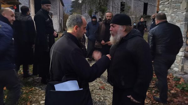 Противостояние в Чкондидской епархии в Мартвили 5 ноября 2021 года - Sputnik Грузия