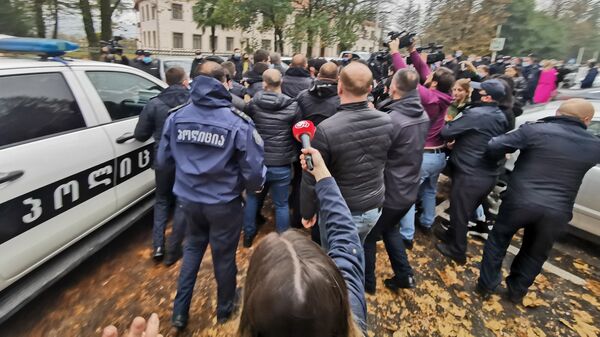 Задержания протестующих в Мартвили у монастыря Салхино 7 ноября 2021 года - Sputnik Грузия
