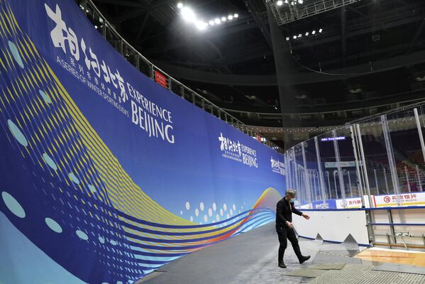 В олимпийской программе появится семь новых соревнований: женский одиночный бобслей, лыжный биг-эйр среди мужчин и женщин, смешанная эстафета в шорт-треке, а также смешанные командные соревнования по прыжкам с трамплина, фристайлу и сноуборд-кроссу - Sputnik Грузия
