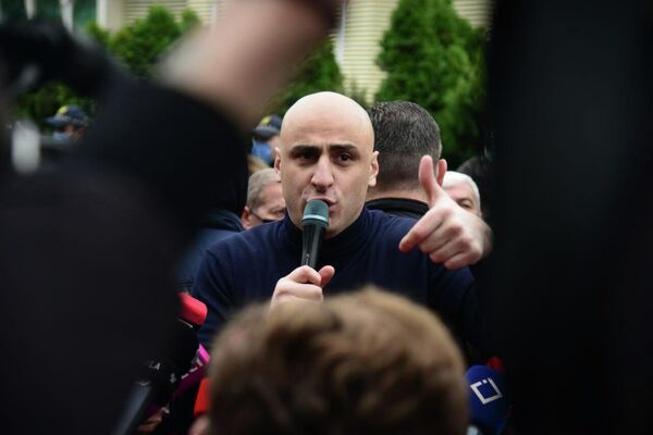 Ника Мелия (в то время еще лидер &quot;Нацдвижения&quot; (ЕНД))Верю, что территориально самая большая страна Европы скоро станет самой великой во всех смыслах. Благодаря победе Украины и неизбежному поражению России победит Грузия&quot;. - Sputnik Грузия