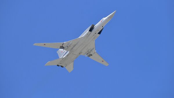 Дальний сверхзвуковой бомбардировщик-ракетоносец Ту-22М3 - Sputnik Грузия