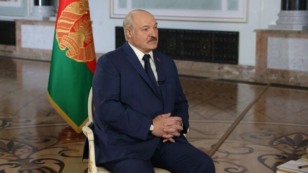 Лукашенко готов разместить в Беларуси российское ядерное оружие - видео - Sputnik Грузия