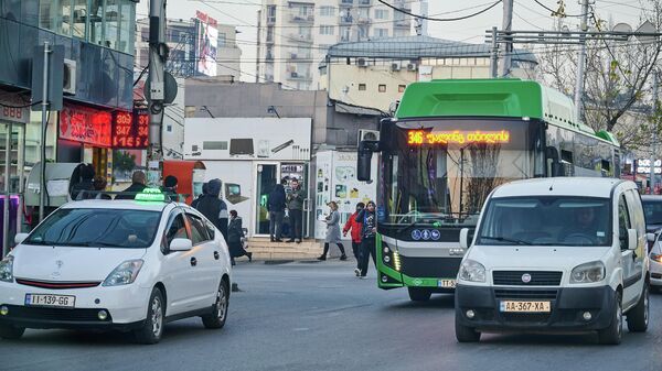 Городские пассажирские зеленые автобусы MAN - Sputnik Грузия
