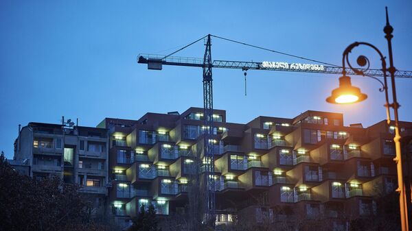 Строительство нового жилого дома в столице Грузии - Sputnik Грузия