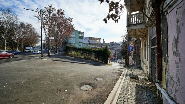 Вид на город Тбилиси в солнечную погоду - Sputnik Грузия