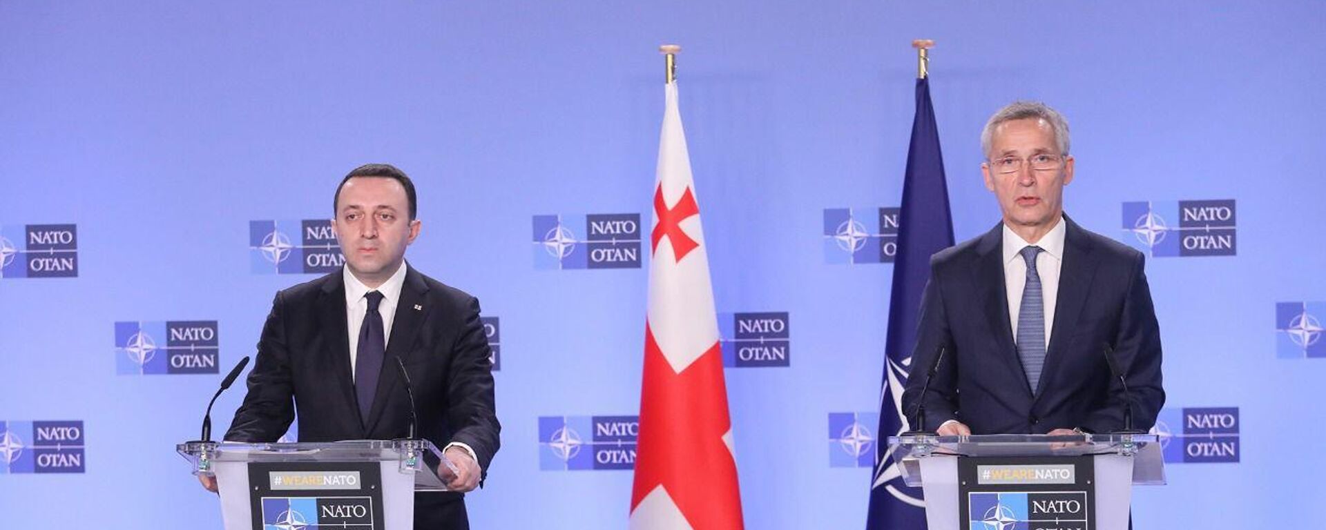 Премьер-министр Грузии Ираклий Гарибашвили и генеральный секретарь НАТО Йенс Столтенберг на пресс-конференции в Брюсселе


 - Sputnik Грузия, 1920, 15.12.2021