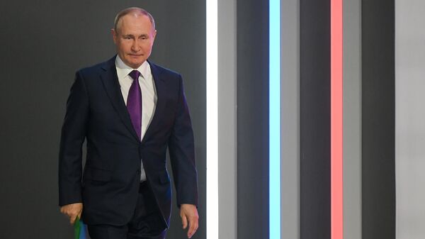 Ежегодная пресс-конференция президента России Владимира Путина - Sputnik Грузия