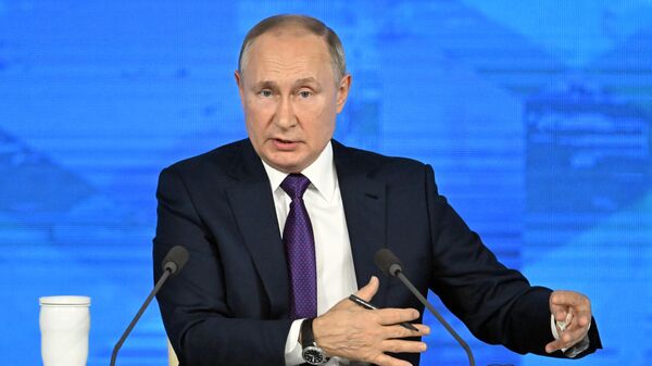 Президент РФ Владимир Путин во время пресс-конференции - Sputnik Грузия